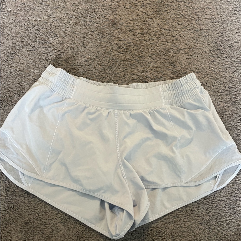 Lululemon Hotty Hot Low-Rise Lined Short 2.5